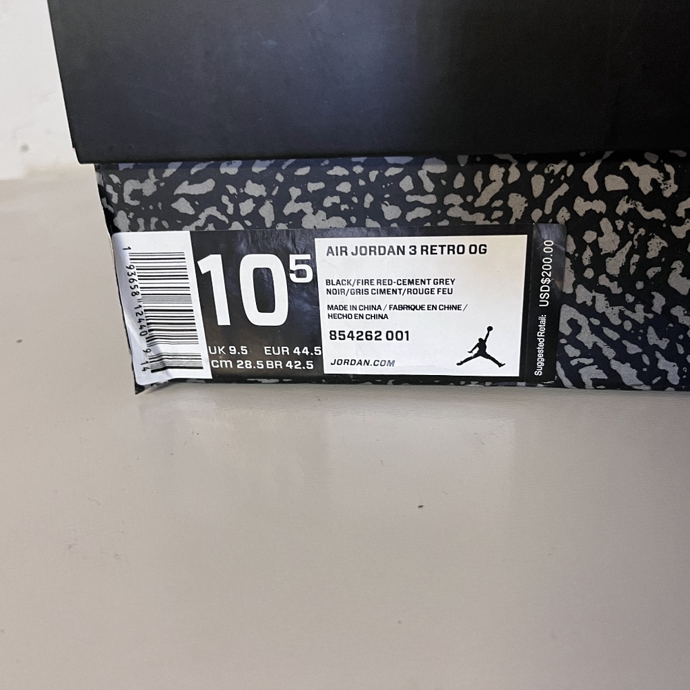 Brand new Jordan retro 3 OG size 10.5